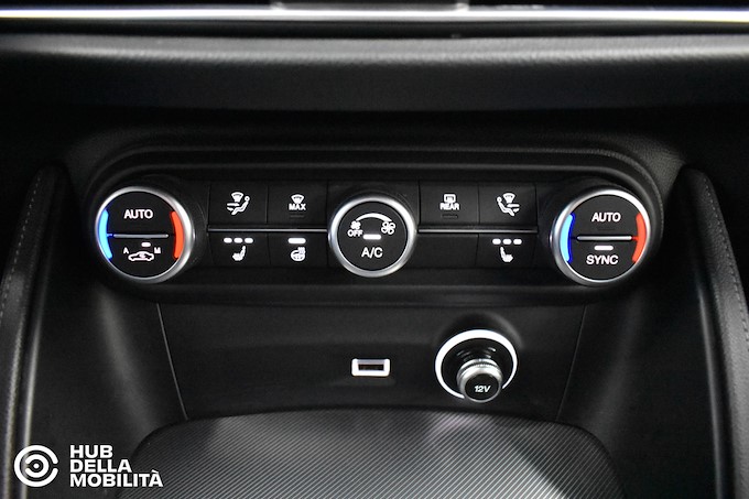 ALFA ROMEO Stelvio 2.2 Turbodiesel 210 CV AT8 Q4 Tributo Italiano